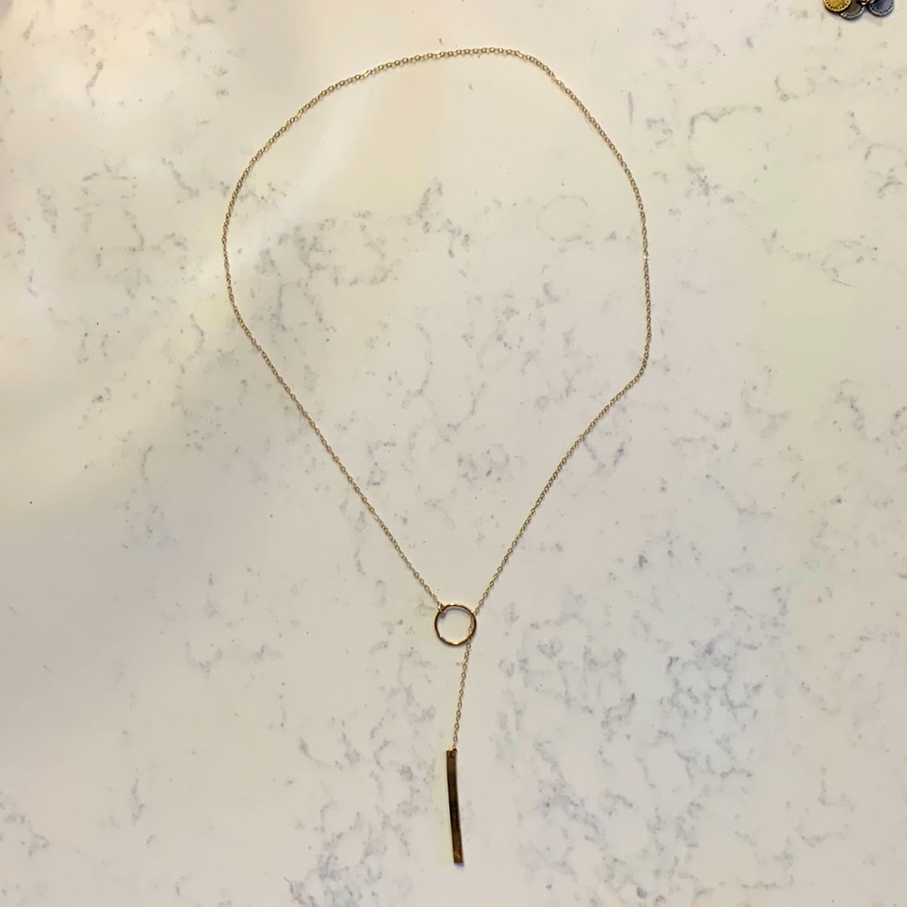 Able gold bar and hoop necklace, adjustable length
